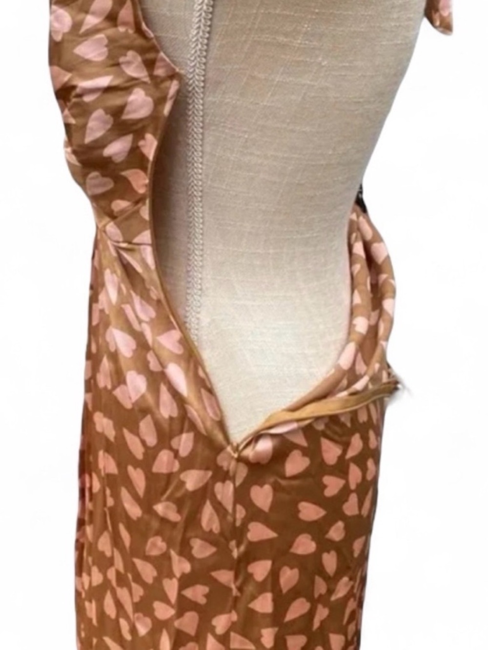 SKY NWT Silk Heart Printed Halter dress w cutout details - Picture 9 of 9